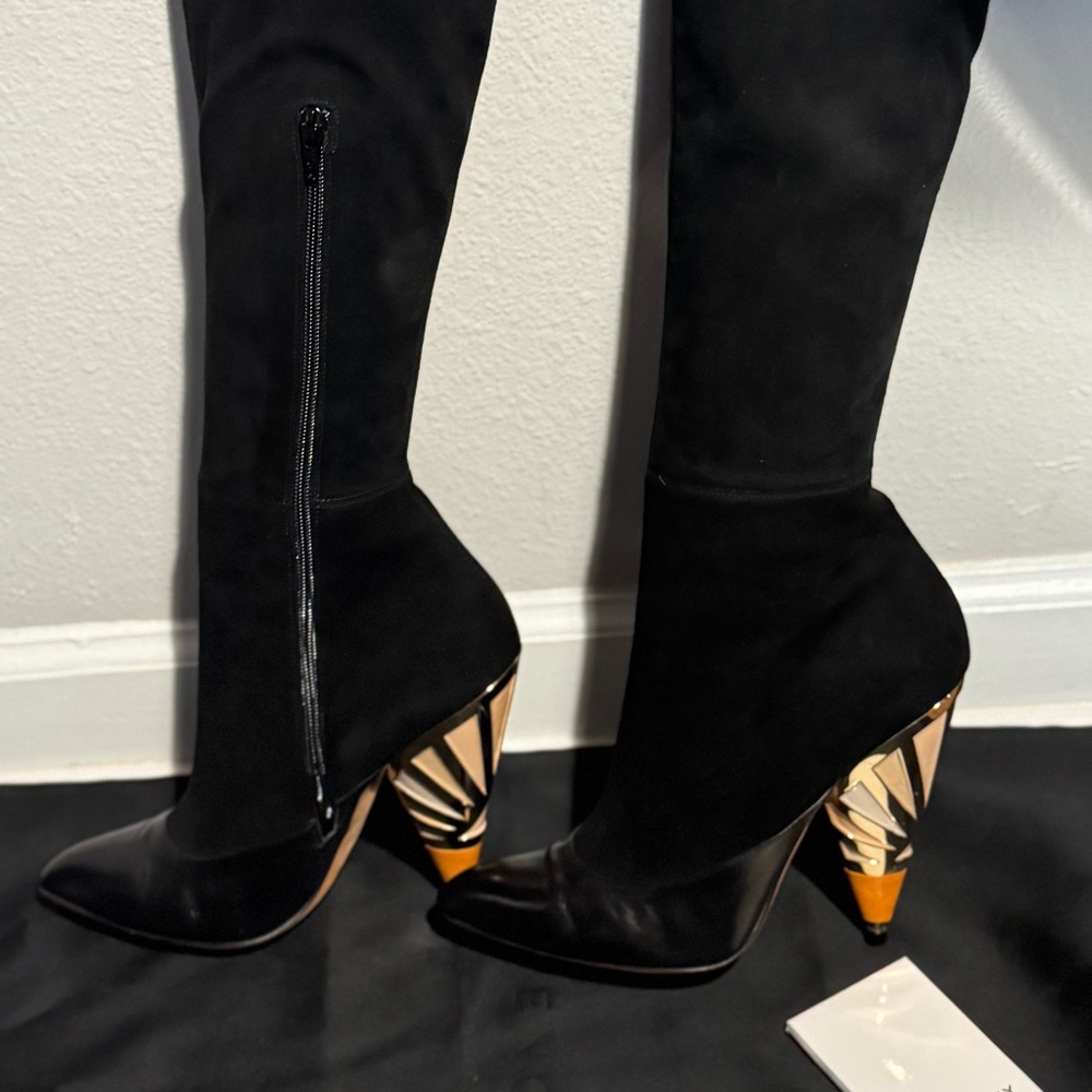 Boots - Picture 2 of 11